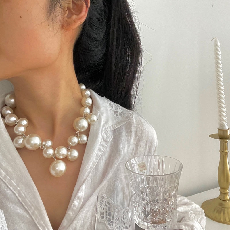Women's chunky pearl statement necklace with graduated beads