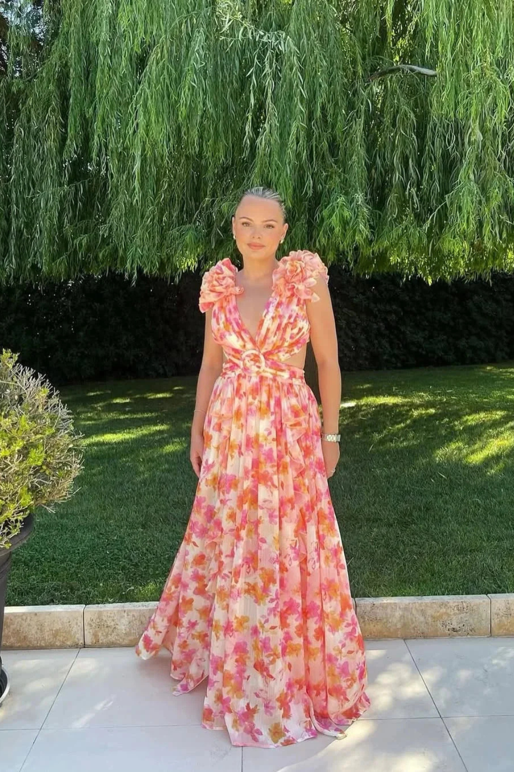 Women's pink floral ruffle v-neck maxi dress