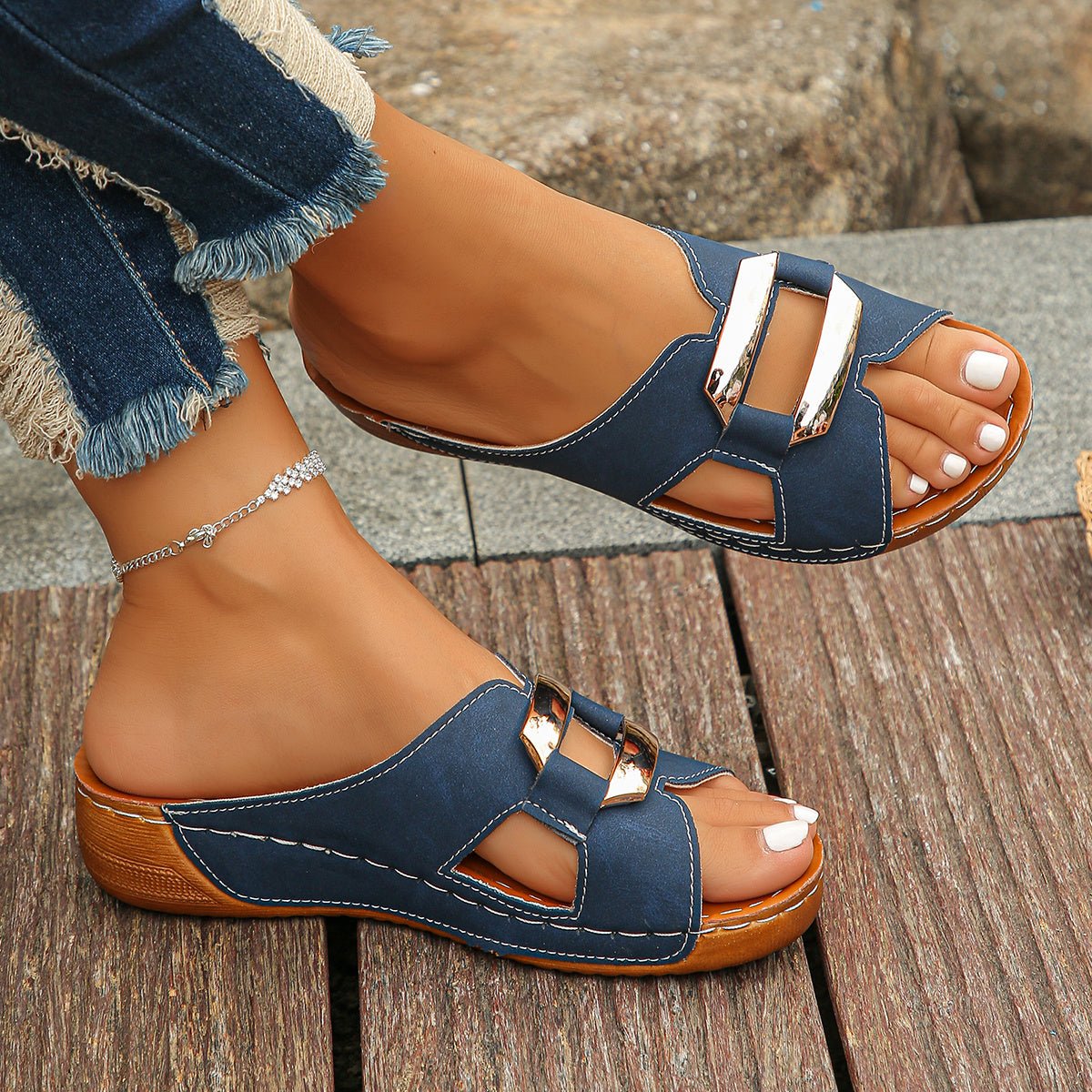 Slide Sandals With Buckle Detail For Women 6