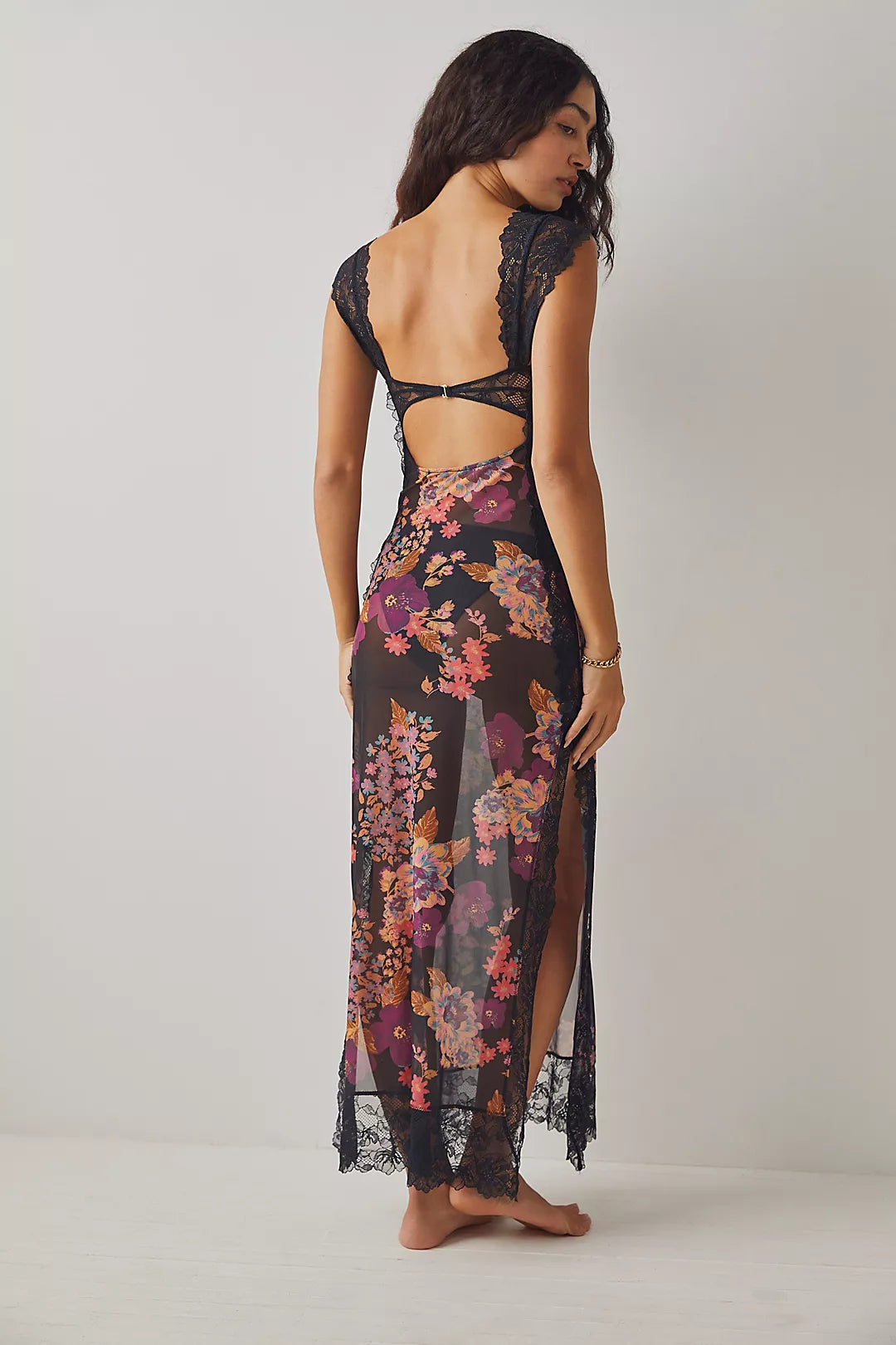 Women's daisy floral sheath dress with lace detail and a side split