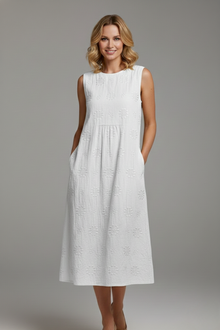 Women's green sleeveless textured midi dress with pockets
