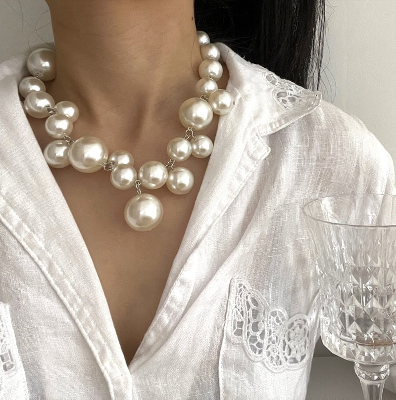 Women's chunky pearl statement necklace with graduated beads