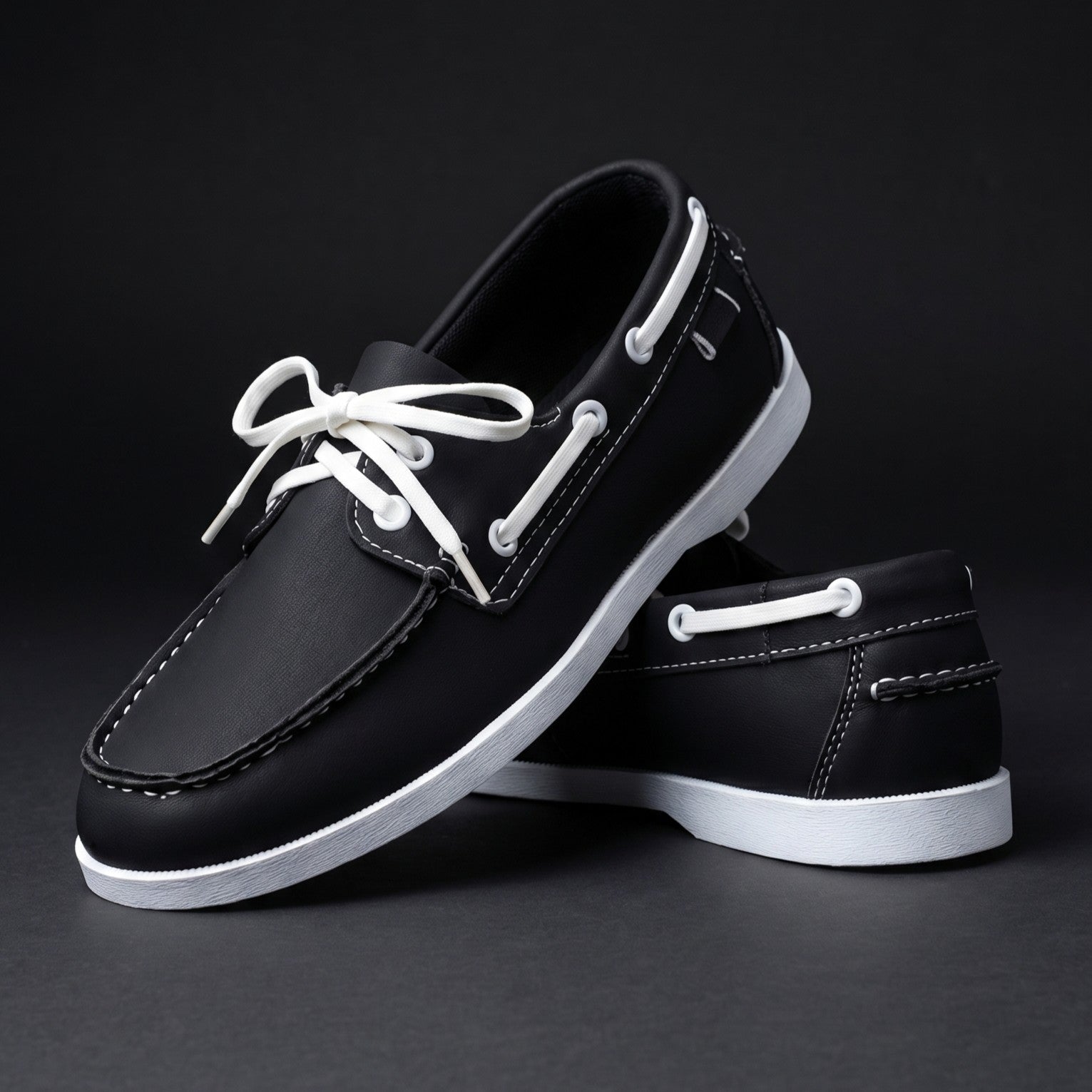 Men's white lace-up boat deck shoes