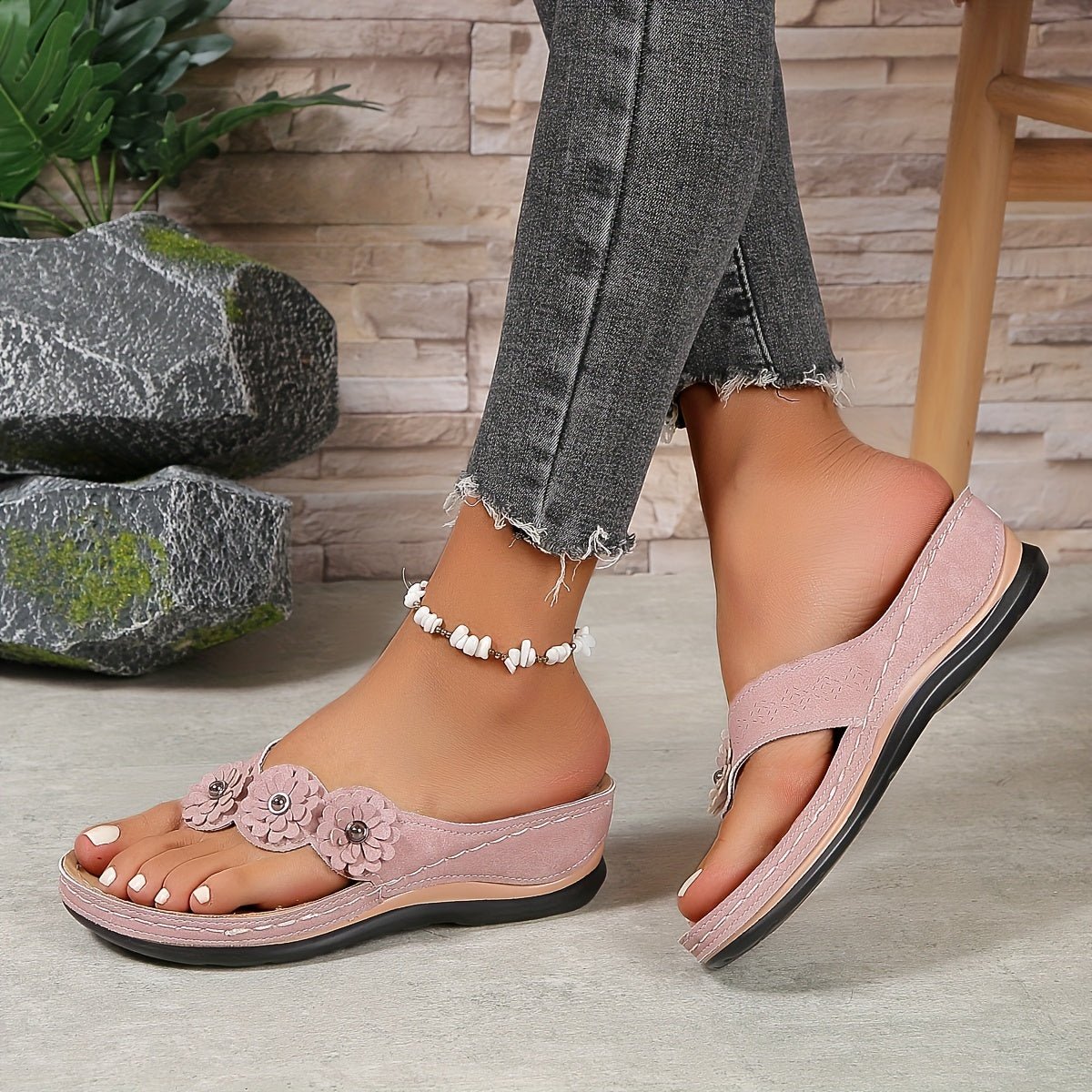 Chic Wedge Sandals for Women with Floral Detail 4
