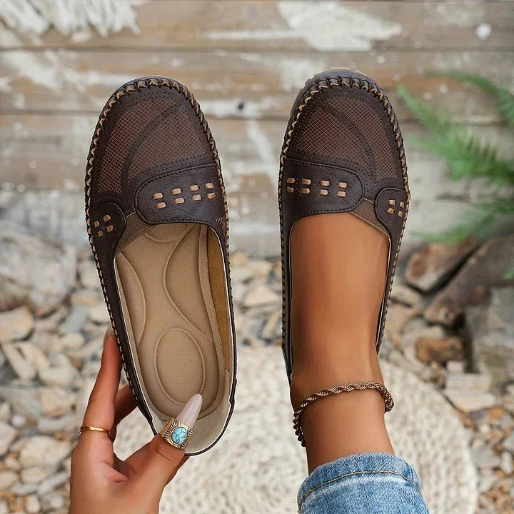 Chic Women's Flats with Perforated Design 2