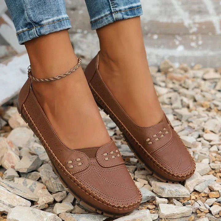 Chic Women's Flats with Perforated Design 7