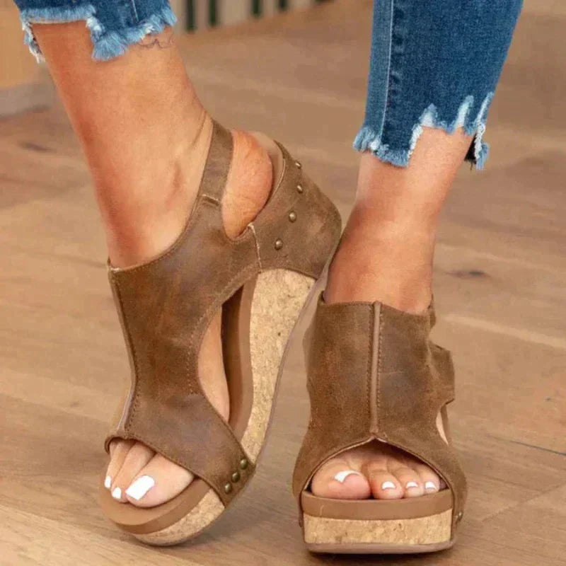 Elegant Women's Sandals With Extra Support 4