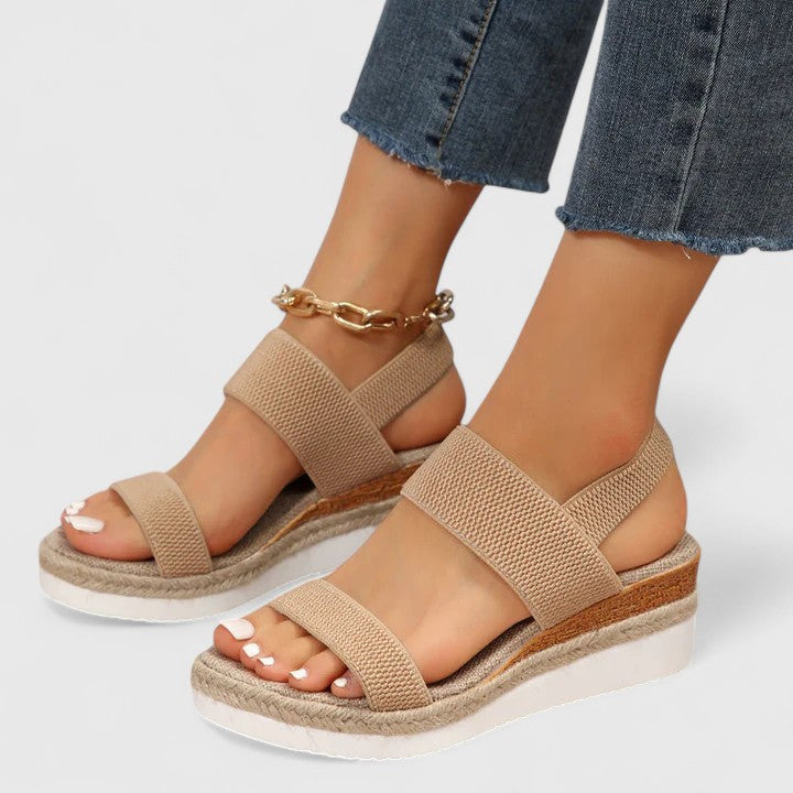 Fresh Women's Sandals with Supportive Wedge Design 3