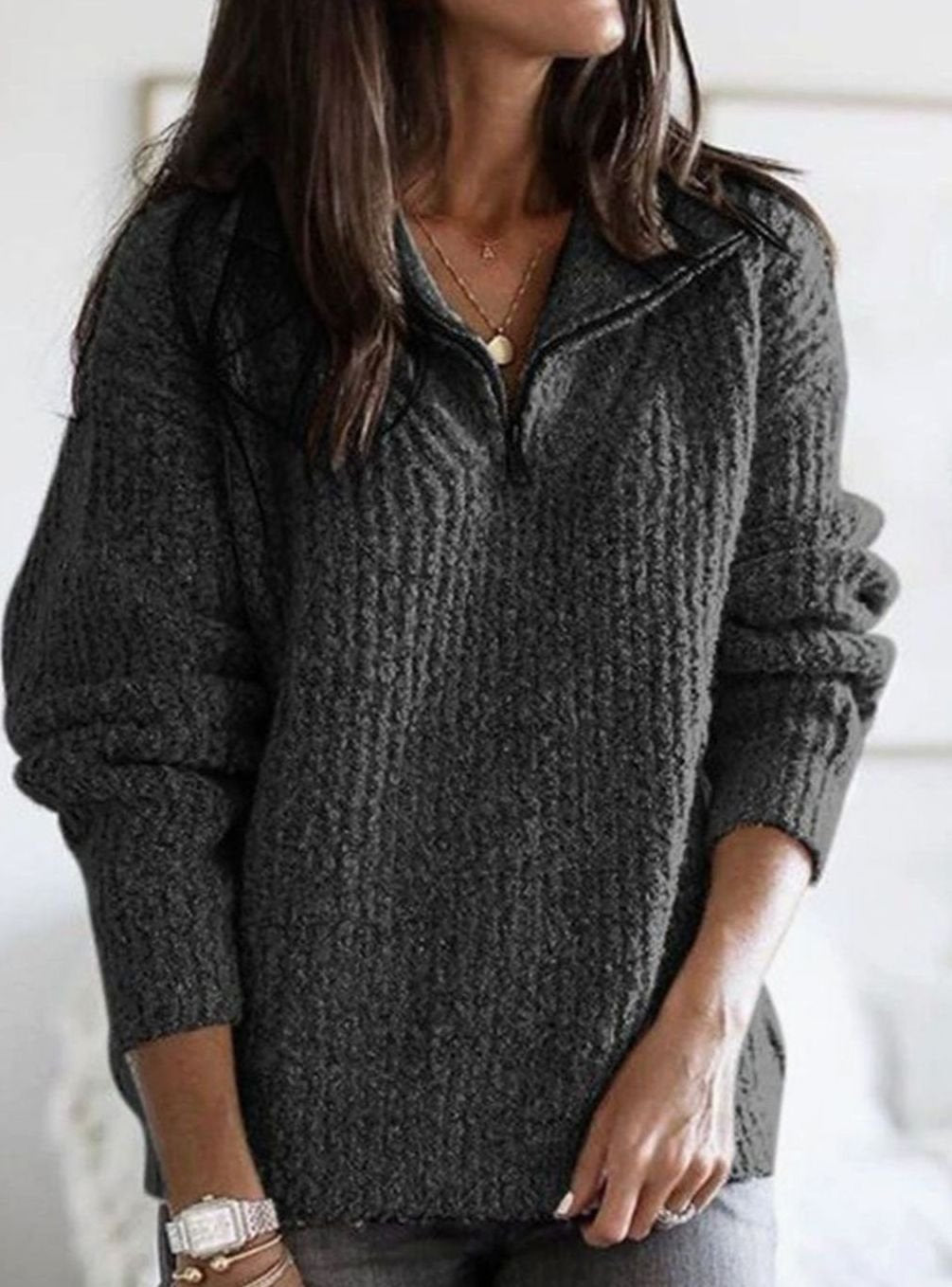 Dark grey cable-knit zip-up jumper with V-neck collar for women