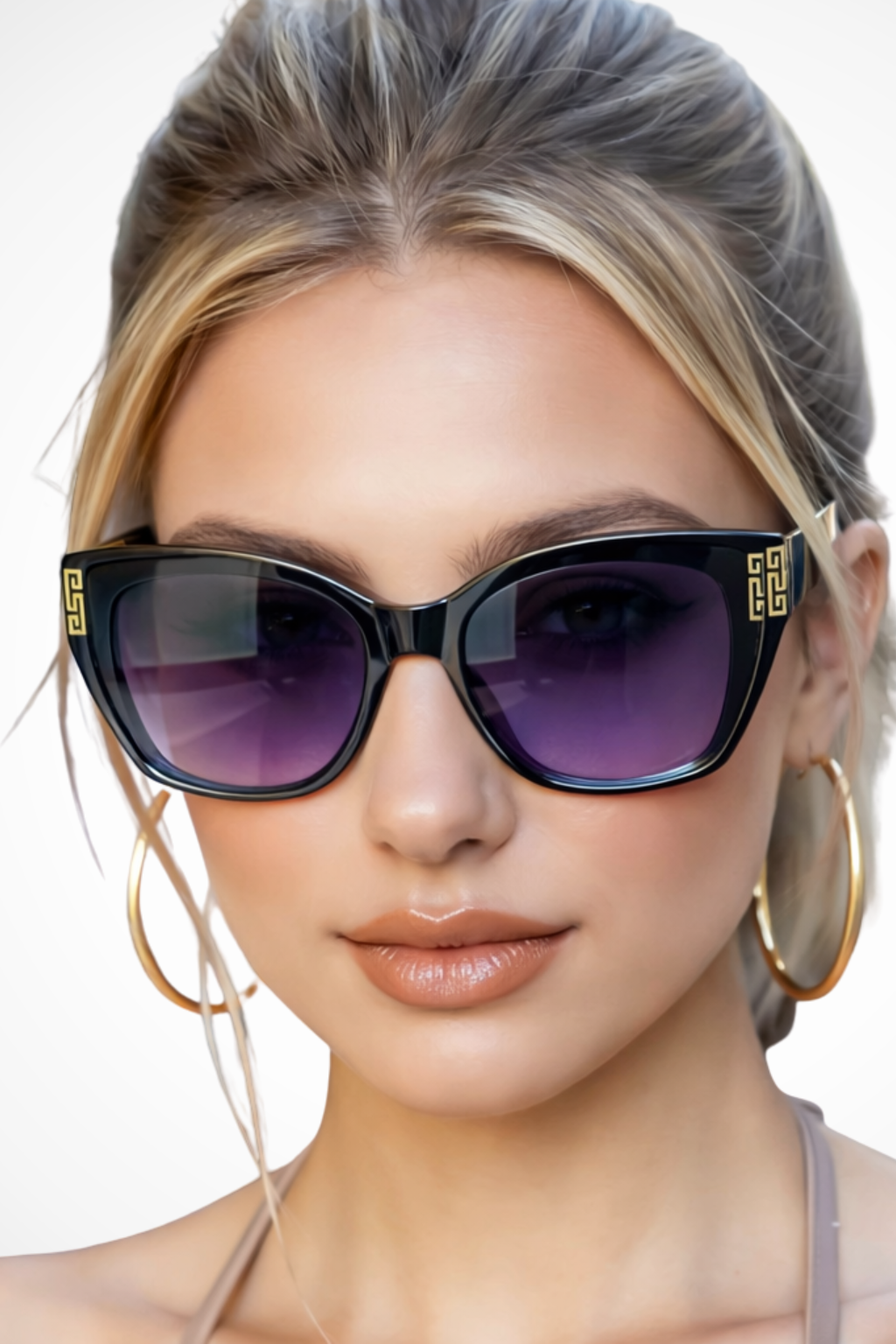 Women's cat eye sunglasses with gradient lenses and gold detail