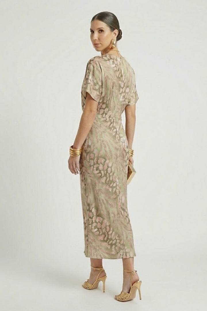 Women's green floral pleated midi dress with V-neck and short sleeves