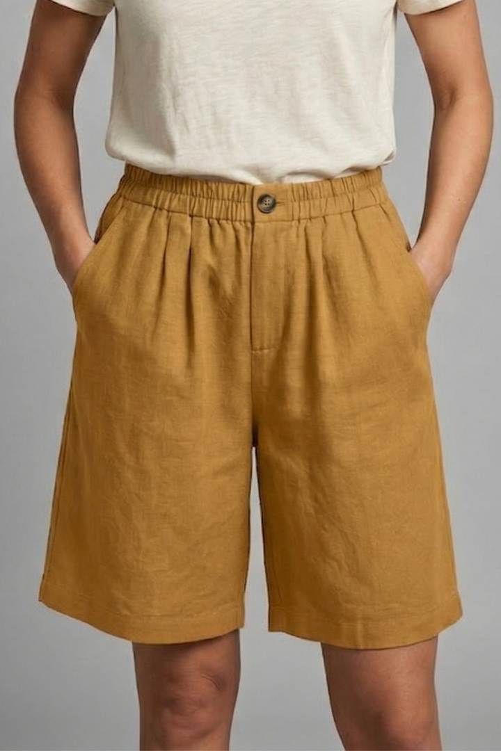 Women's beige elasticated waist shorts with drawstring and side pockets